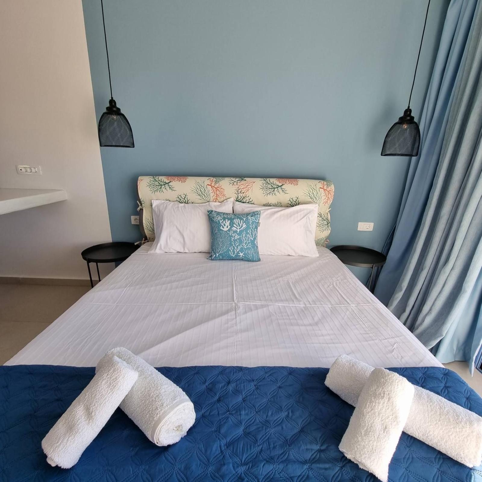 Julietta Suites Аргостолион Екстериор снимка