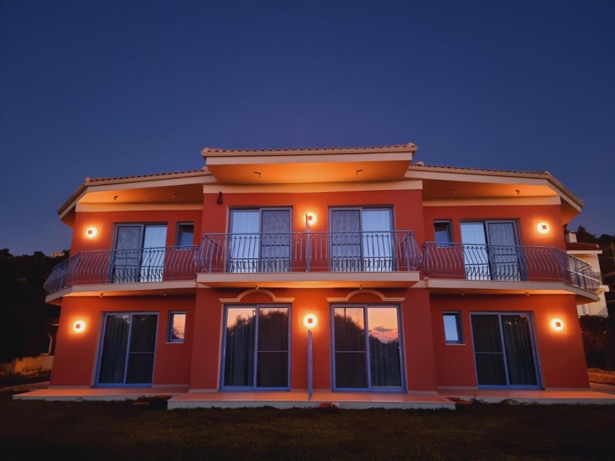 Julietta Suites Аргостолион Екстериор снимка
